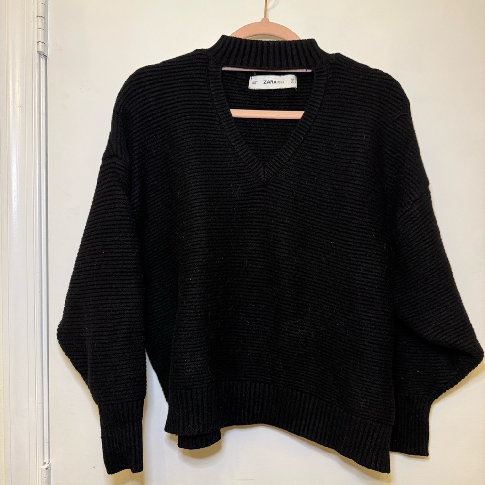Zara Women's V-Neck Black Knit Sweater